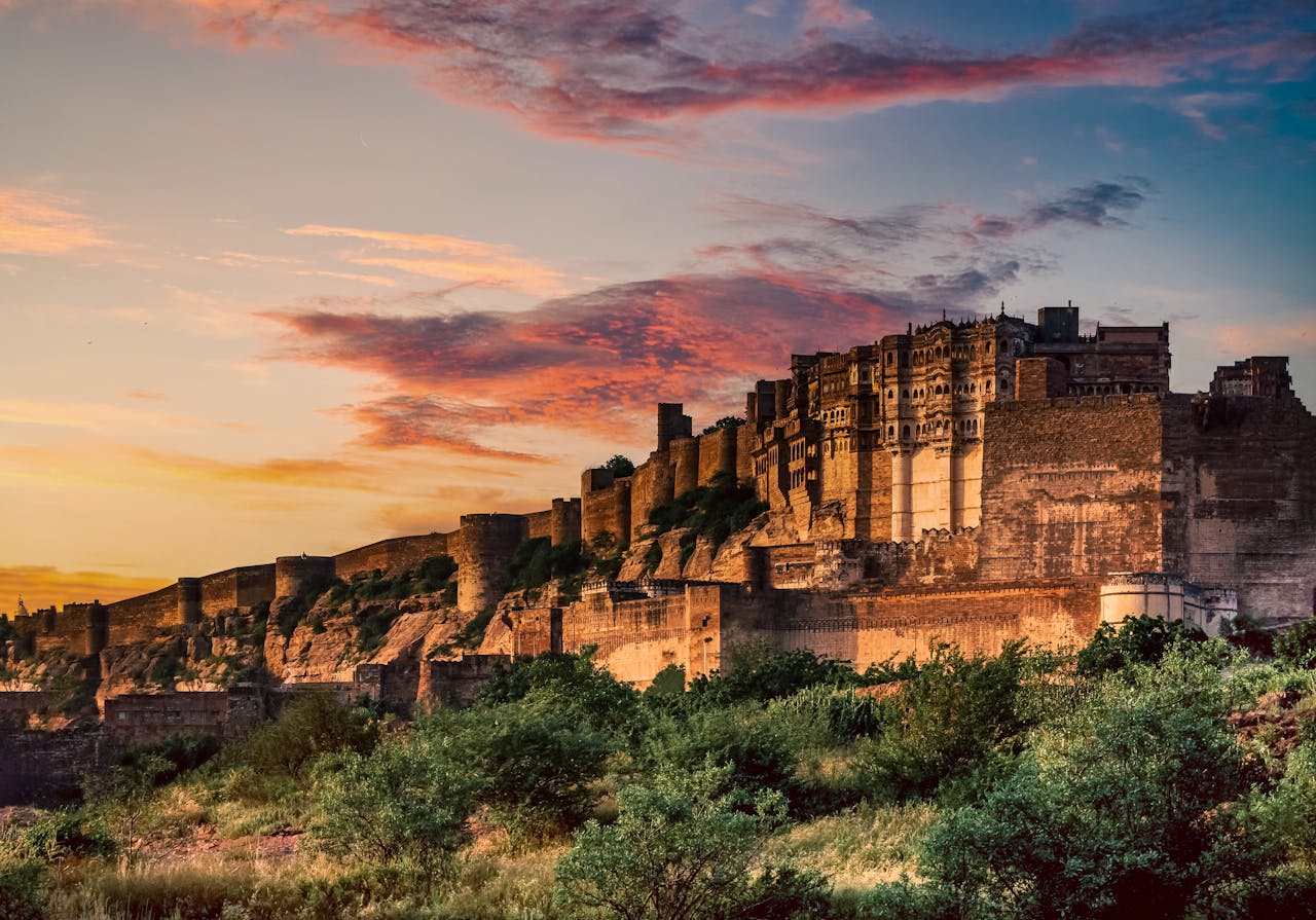 Mehrangarh Fort: A Complete Journey Into the Majesty & Soul of Jodhpur